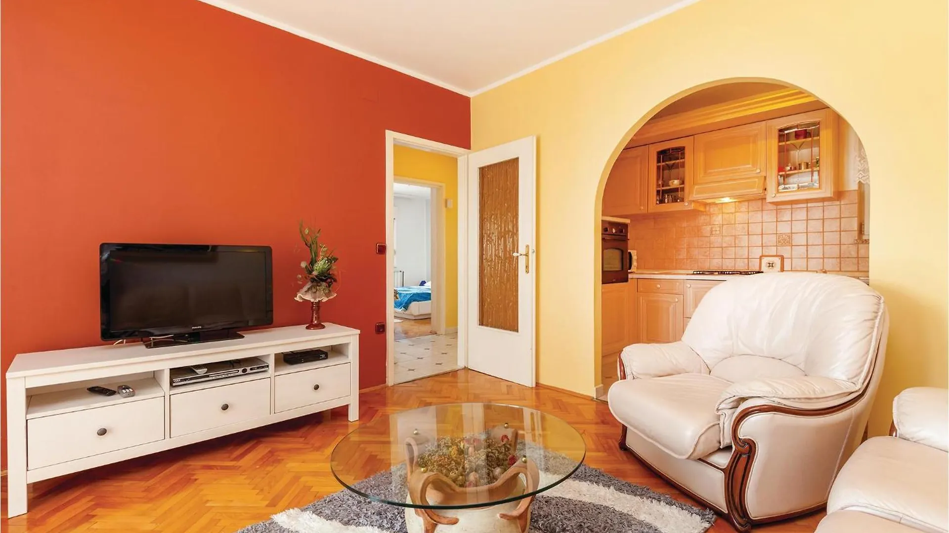 Stunning Apartment In Jadranovo With Wifi