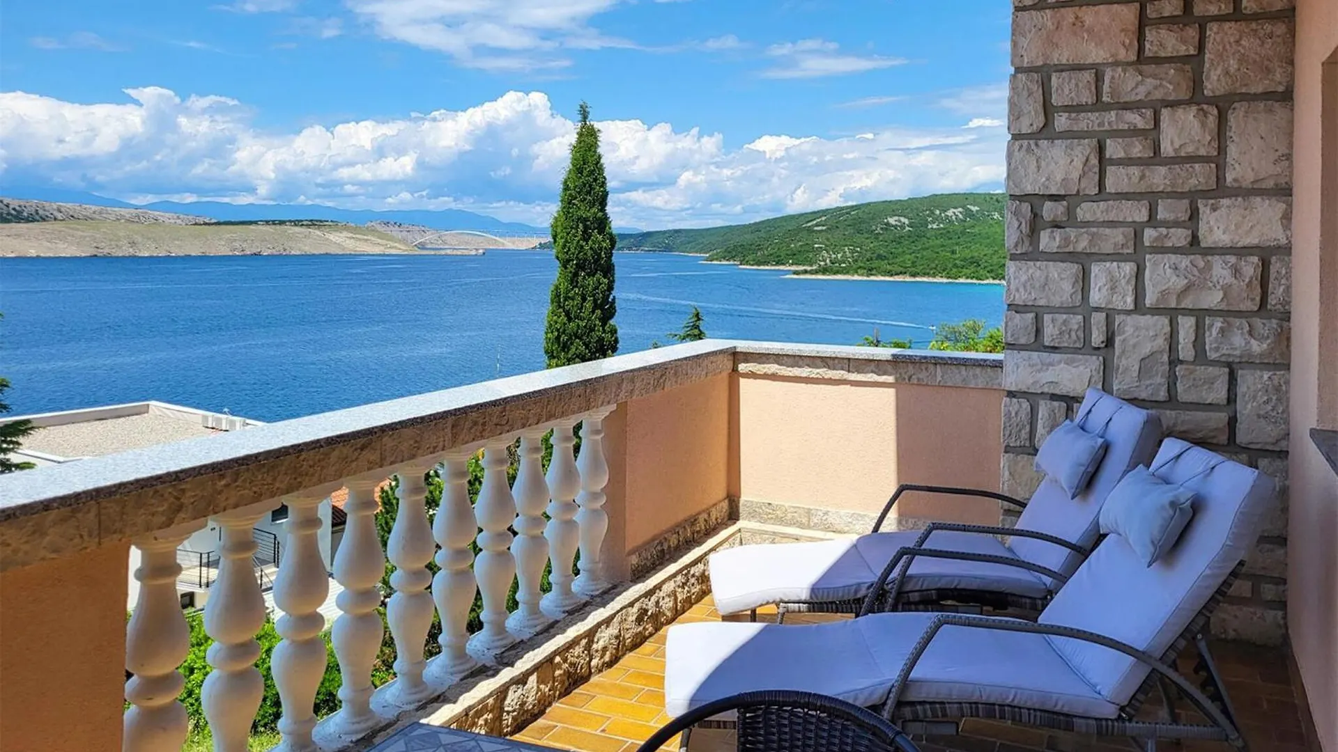 Stunning Apartment In Jadranovo With Wifi