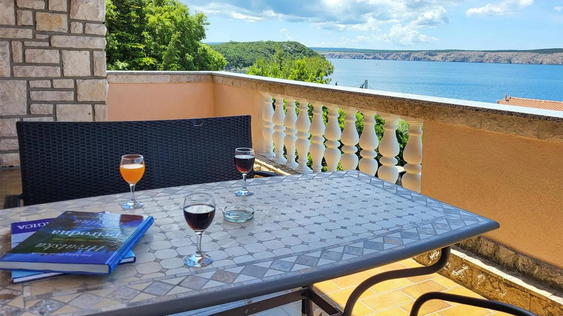 Stunning Apartment In Jadranovo With Wifi