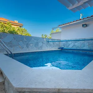 Apartment Lapis, Jadranovo
